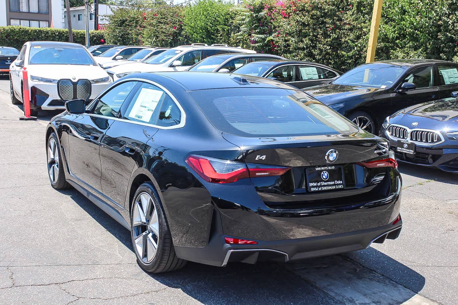 Thumbnail: 2026 BMW i4 - 7