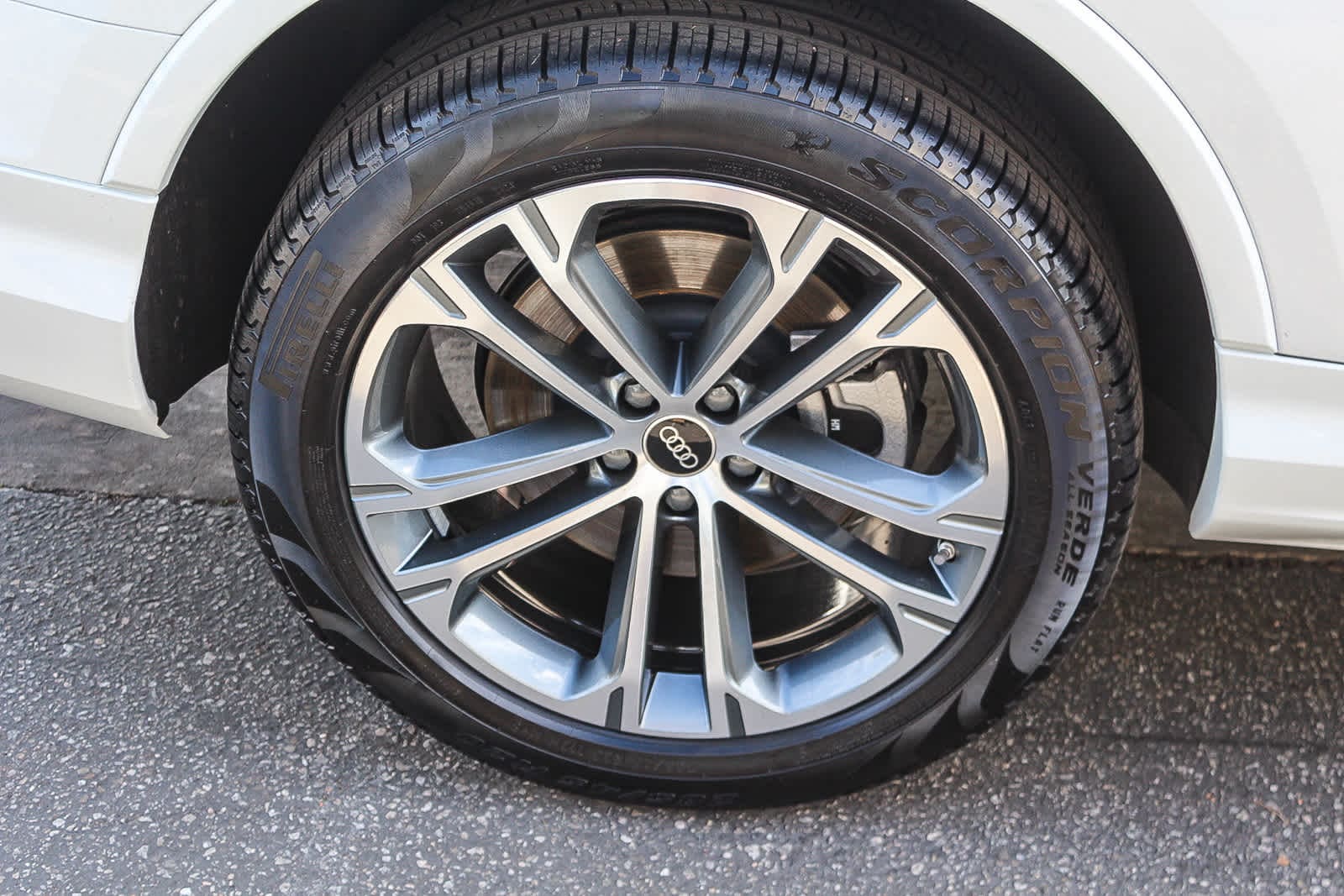 Thumbnail: 2025 Audi Q7 - 8