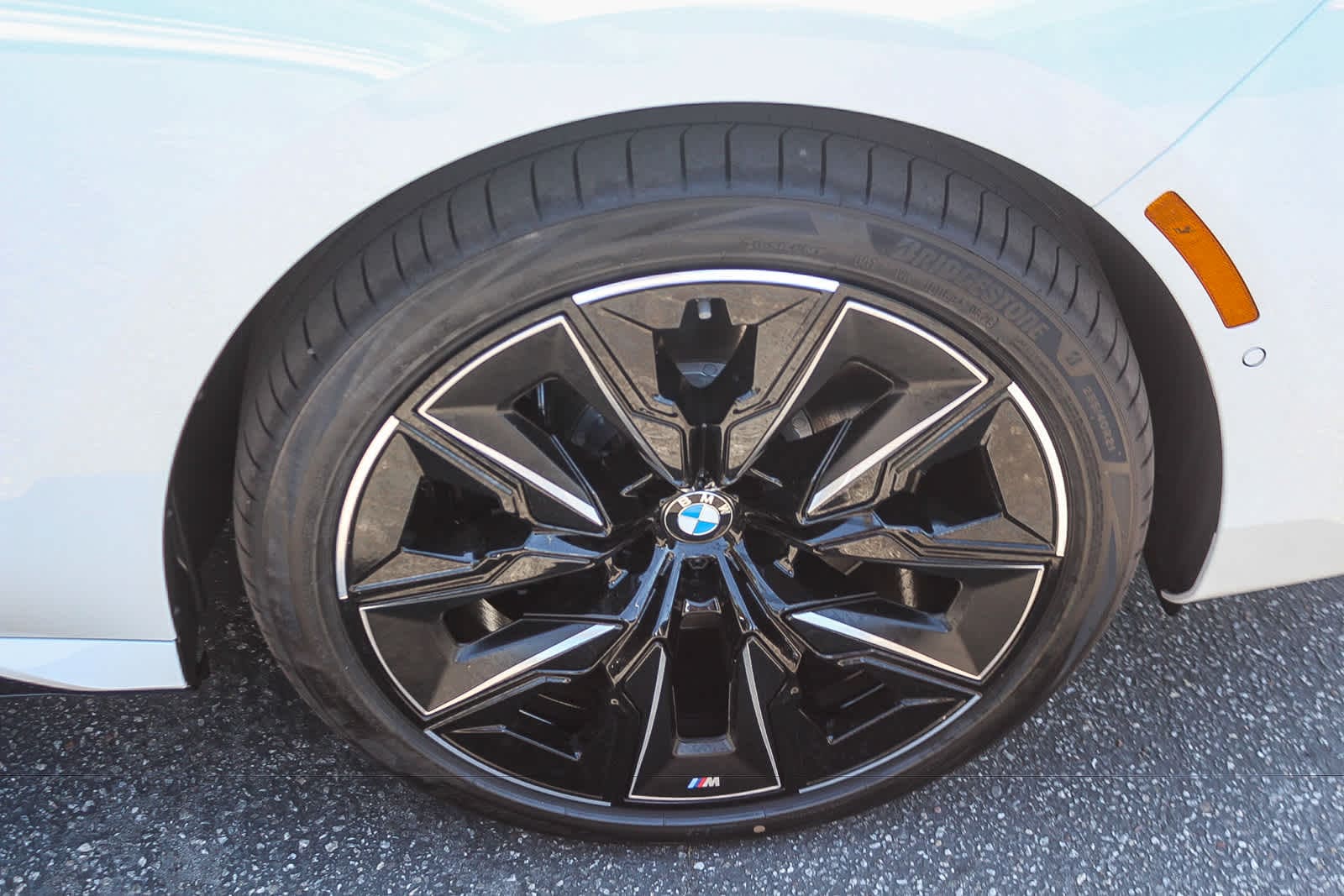 Thumbnail: 2026 BMW i7 - 9