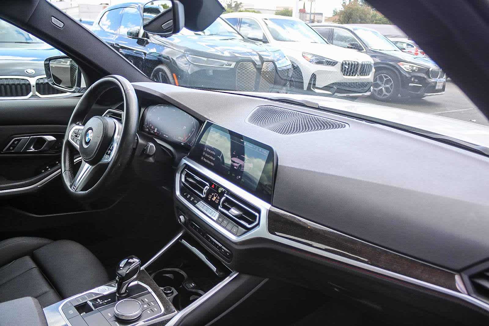 Thumbnail: 2020 BMW 3 Series - 16
