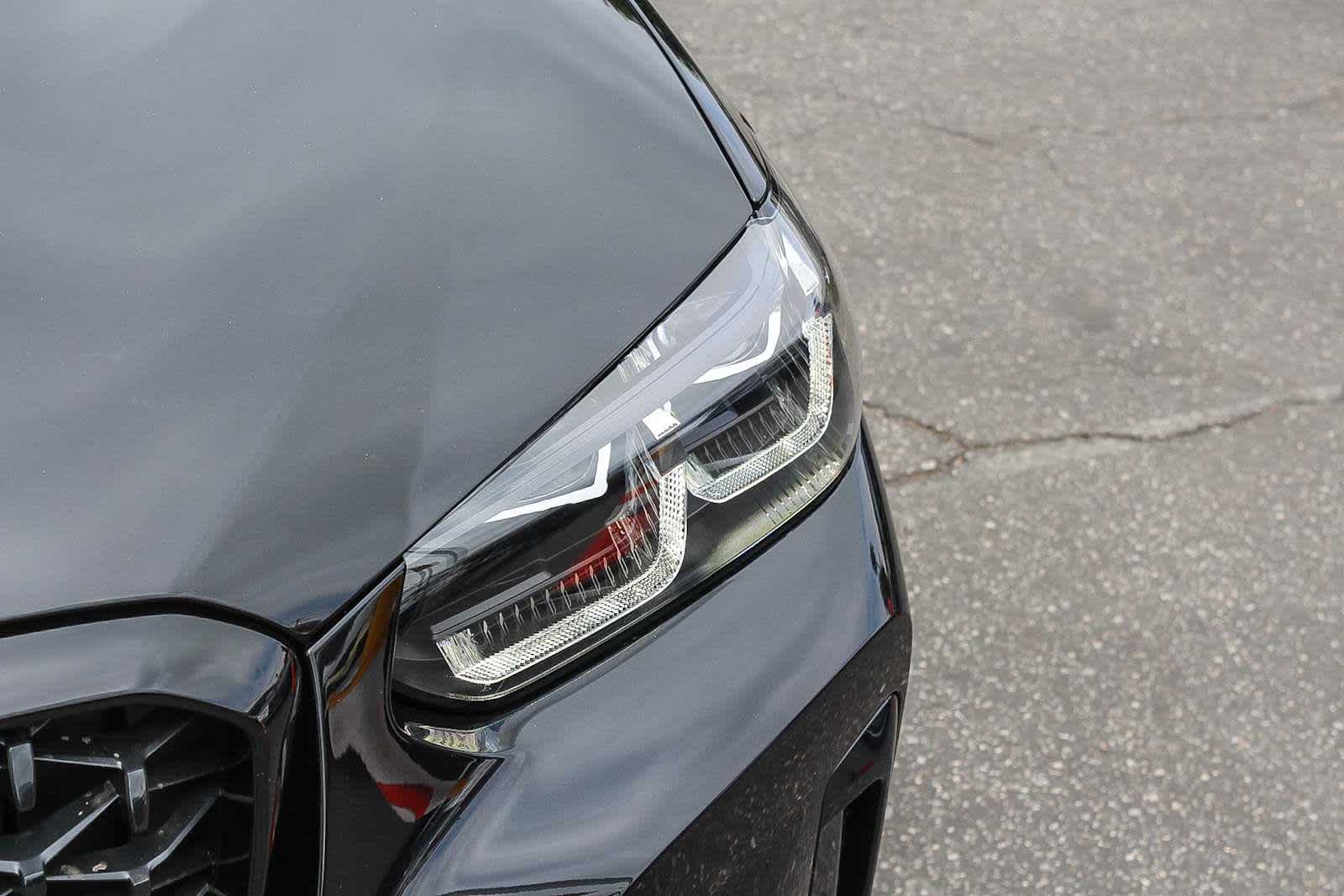 Thumbnail: 2025 BMW X4 - 10
