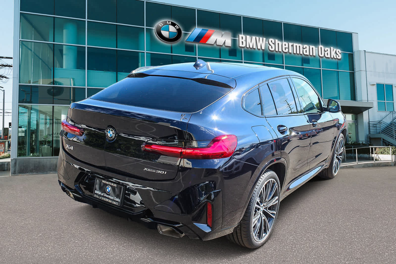 Thumbnail: 2025 BMW X4 - 4
