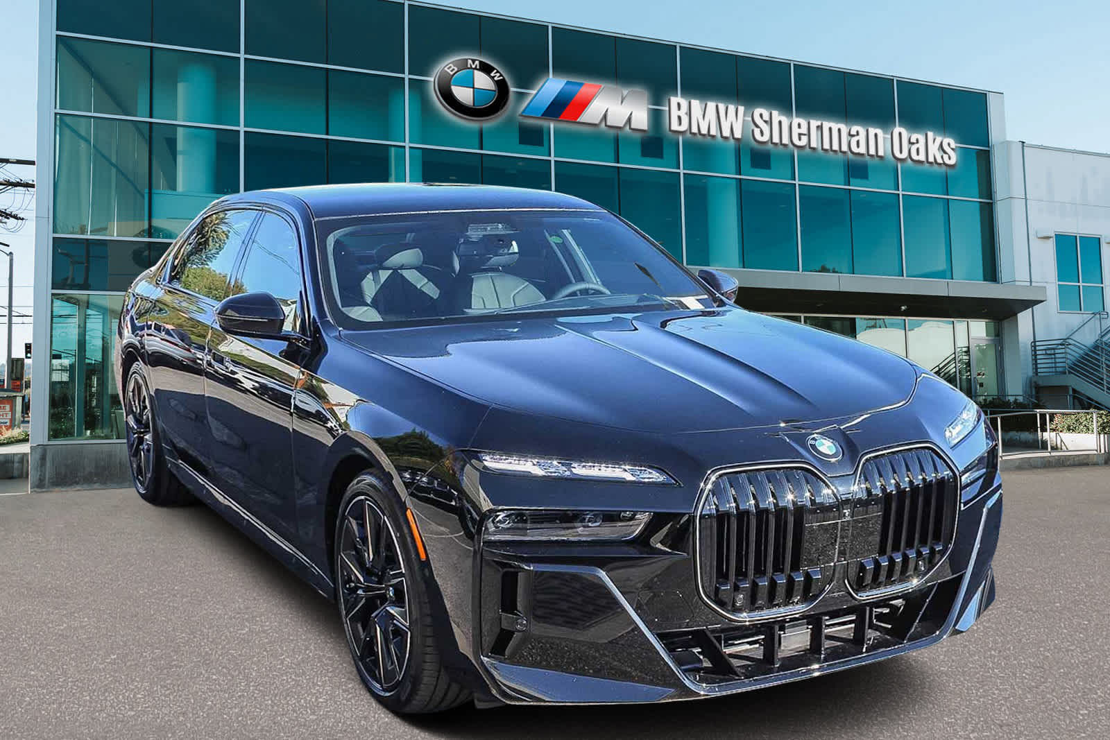 Thumbnail: 2026 BMW 7 Series - 6