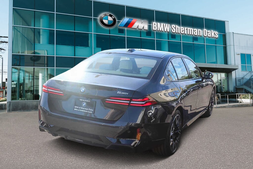 New 2026 BMW 530i Sedan