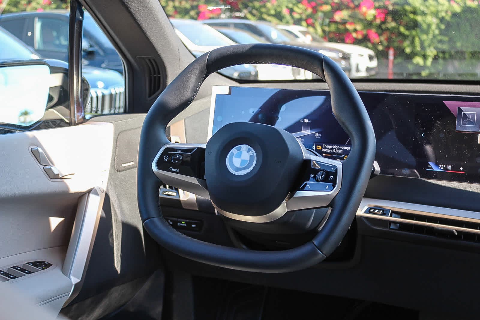 Thumbnail: 2026 BMW iX - 15