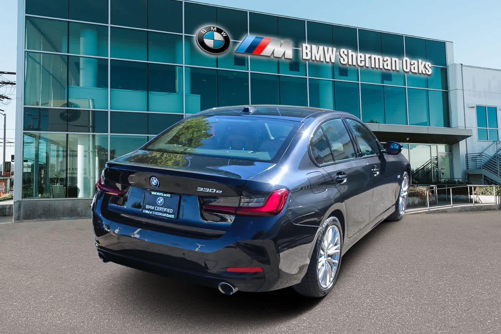 Thumbnail: 2023 BMW 3 Series - 4