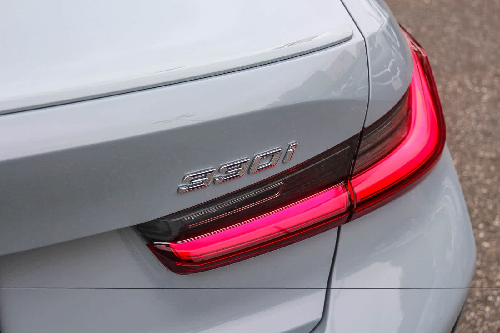 Thumbnail: 2026 BMW 3 Series - 26