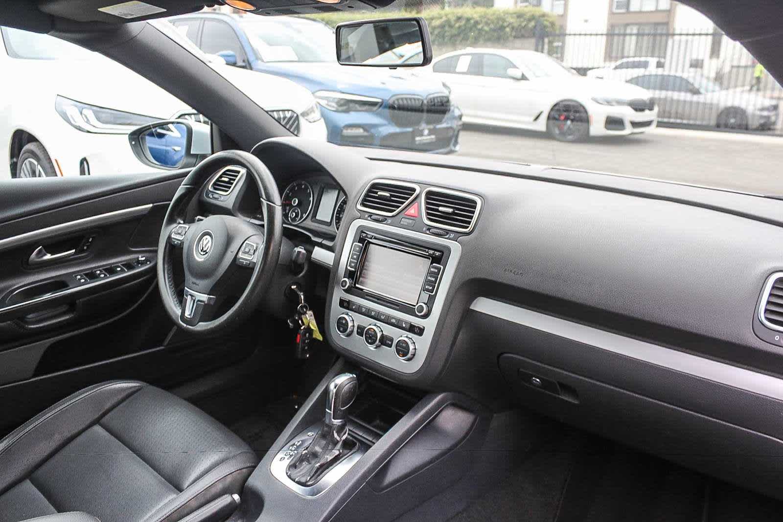 Thumbnail: 2013 Volkswagen Eos - 21