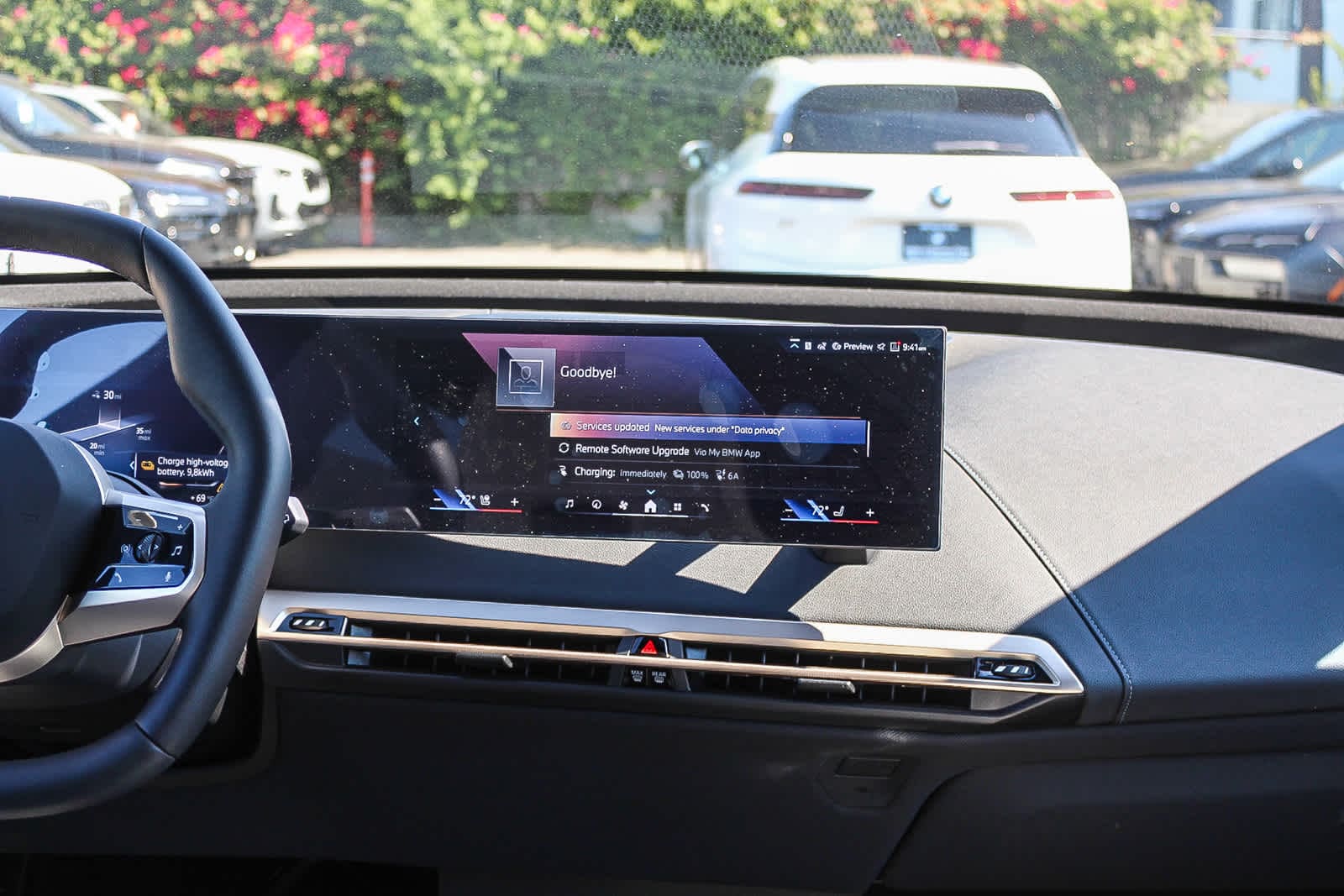 Thumbnail: 2026 BMW iX - 13