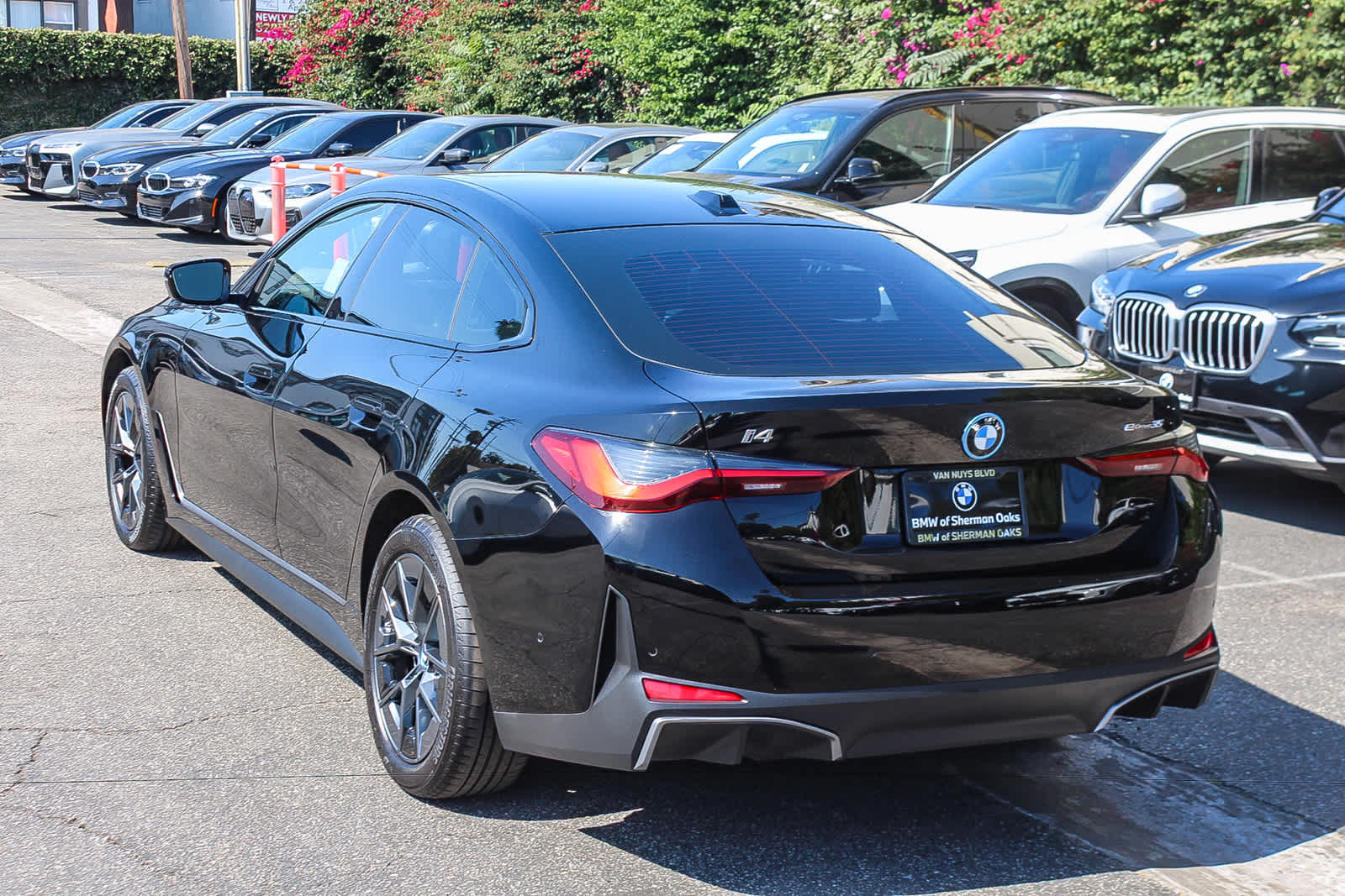 Thumbnail: 2023 BMW i4 - 5