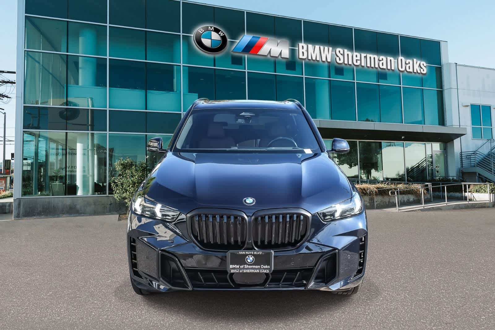 Thumbnail: 2026 BMW X5 - 2