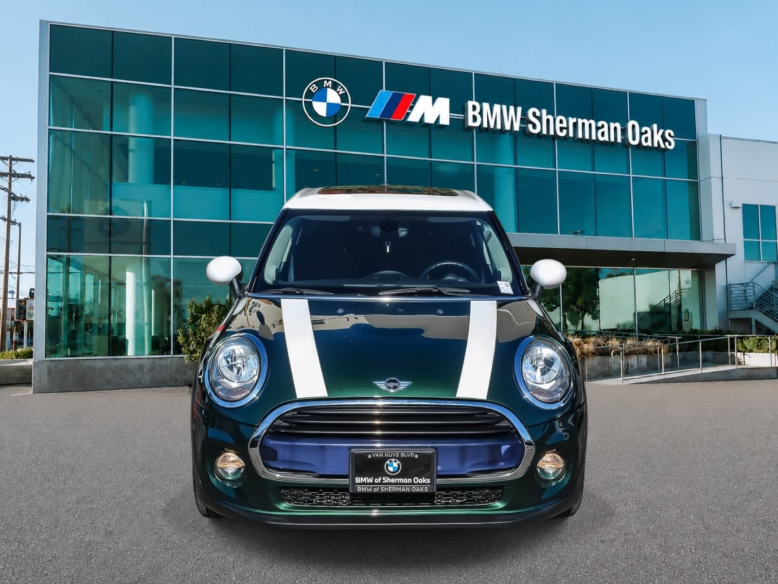 Thumbnail: 2016 MINI Cooper Hardtop - 2