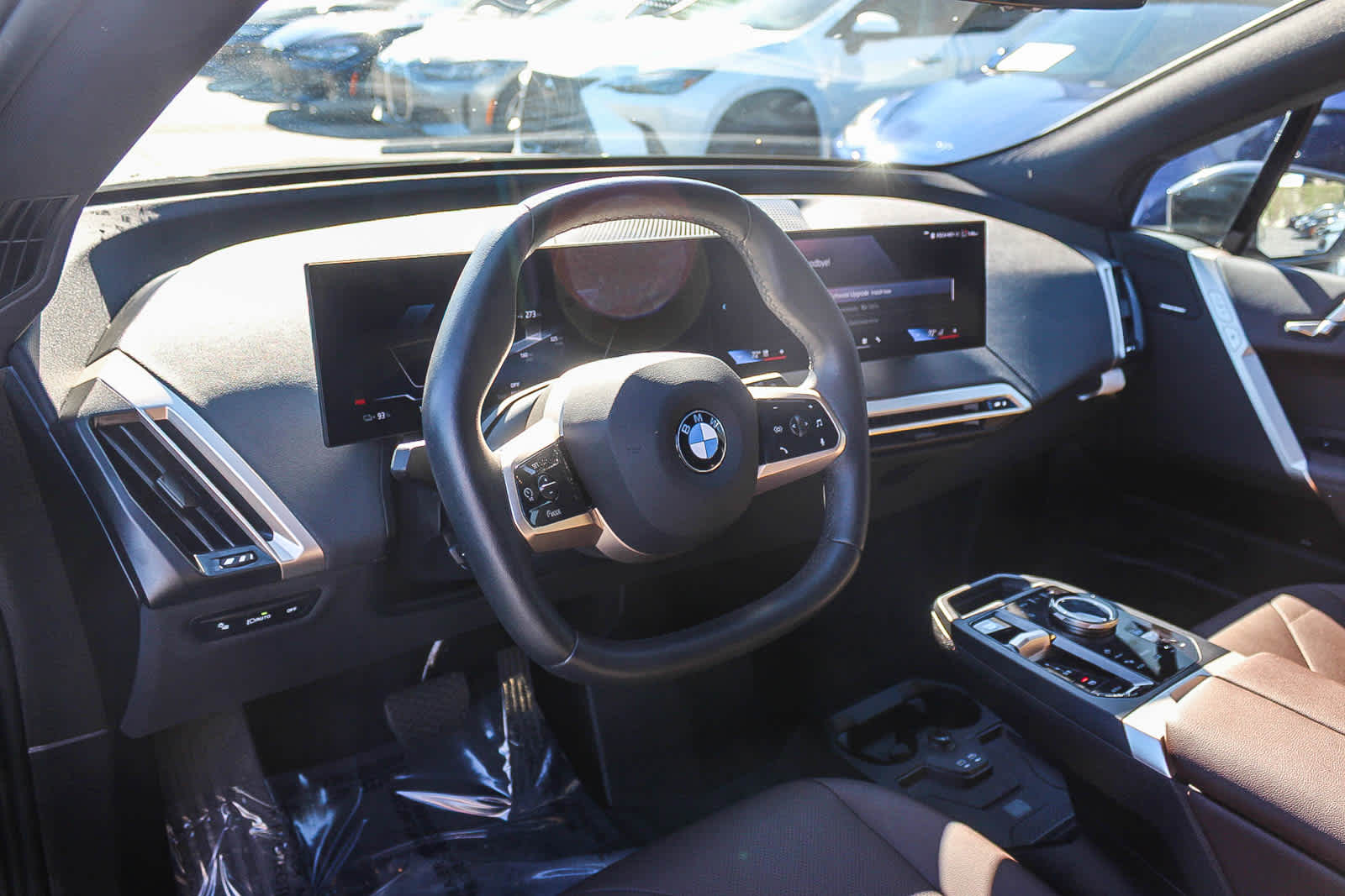 Thumbnail: 2026 BMW iX - 17