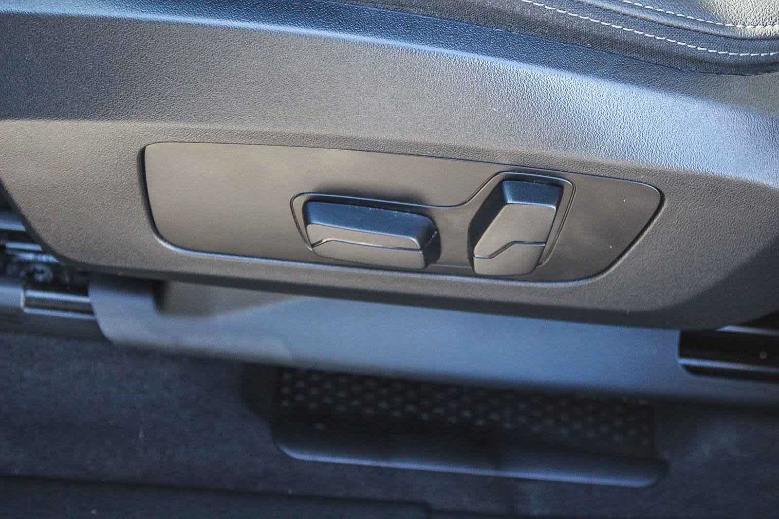 Thumbnail: 2023 BMW X1 - 21