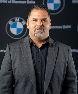 Staff member Eddie Leon from ID_eaf55eb81f83