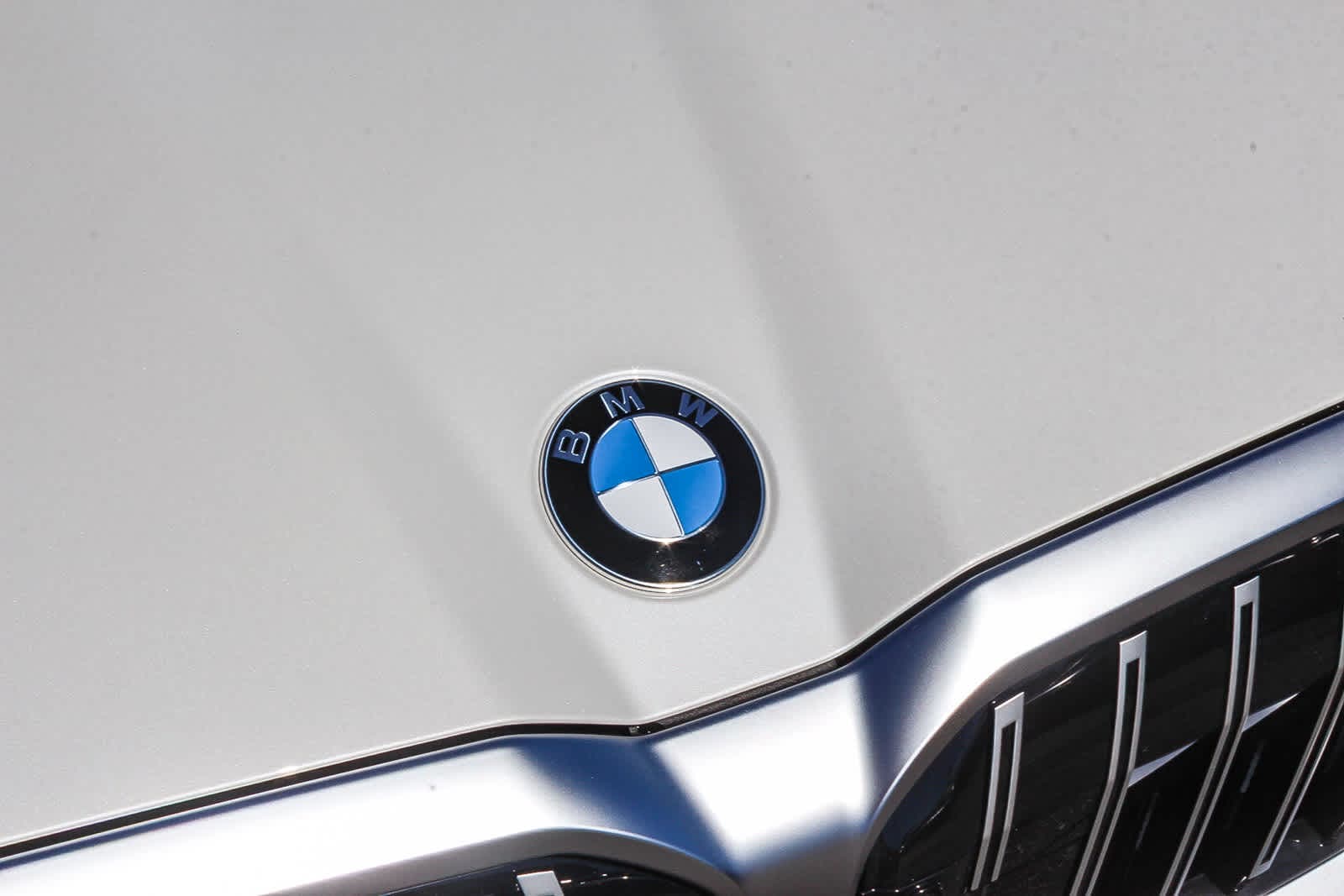 Thumbnail: 2026 BMW 5 Series - 13