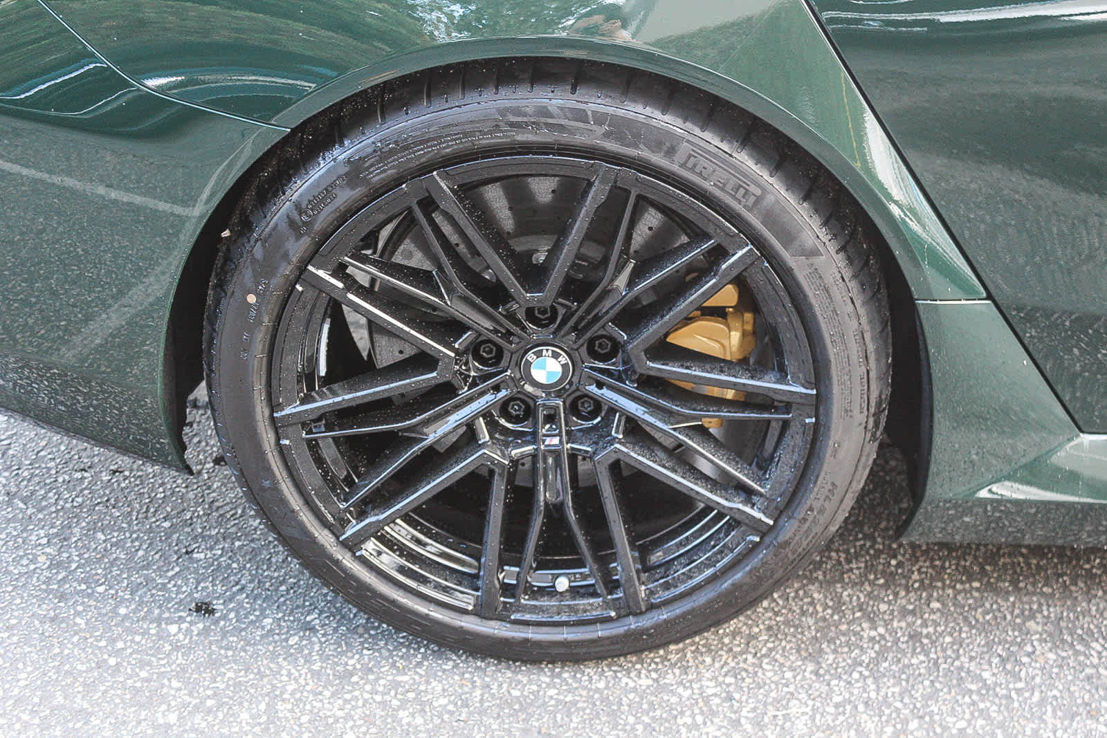 Thumbnail: 2026 BMW M5 - 14