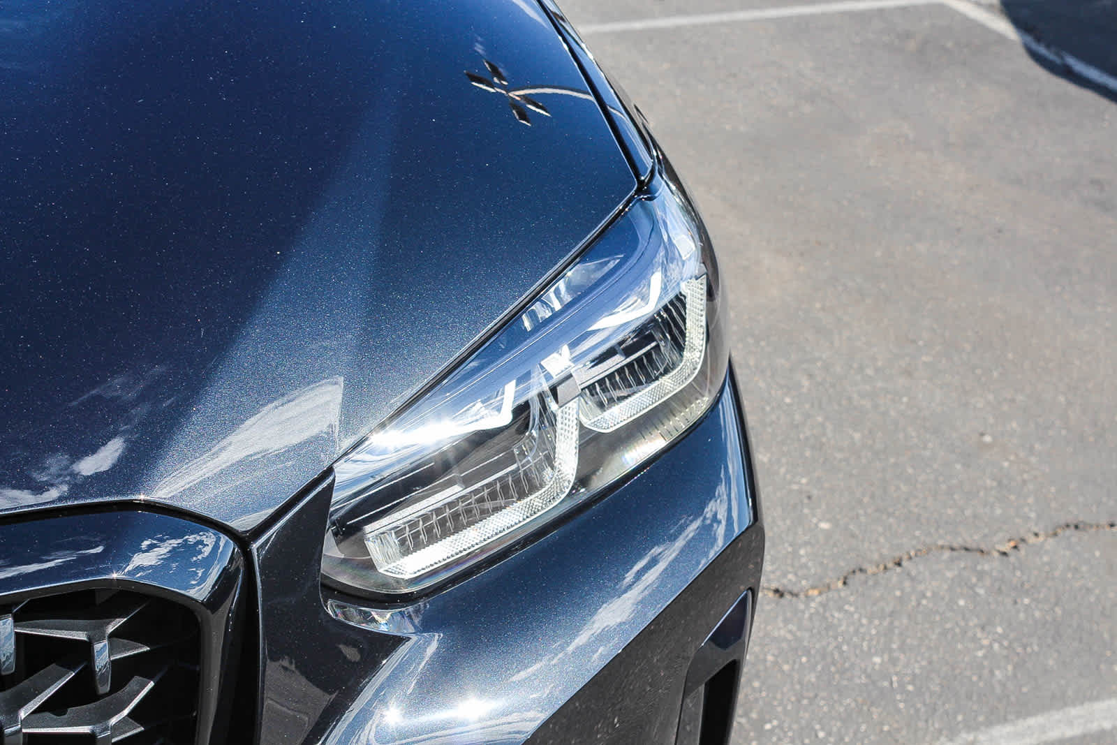 Thumbnail: 2025 BMW X4 - 10