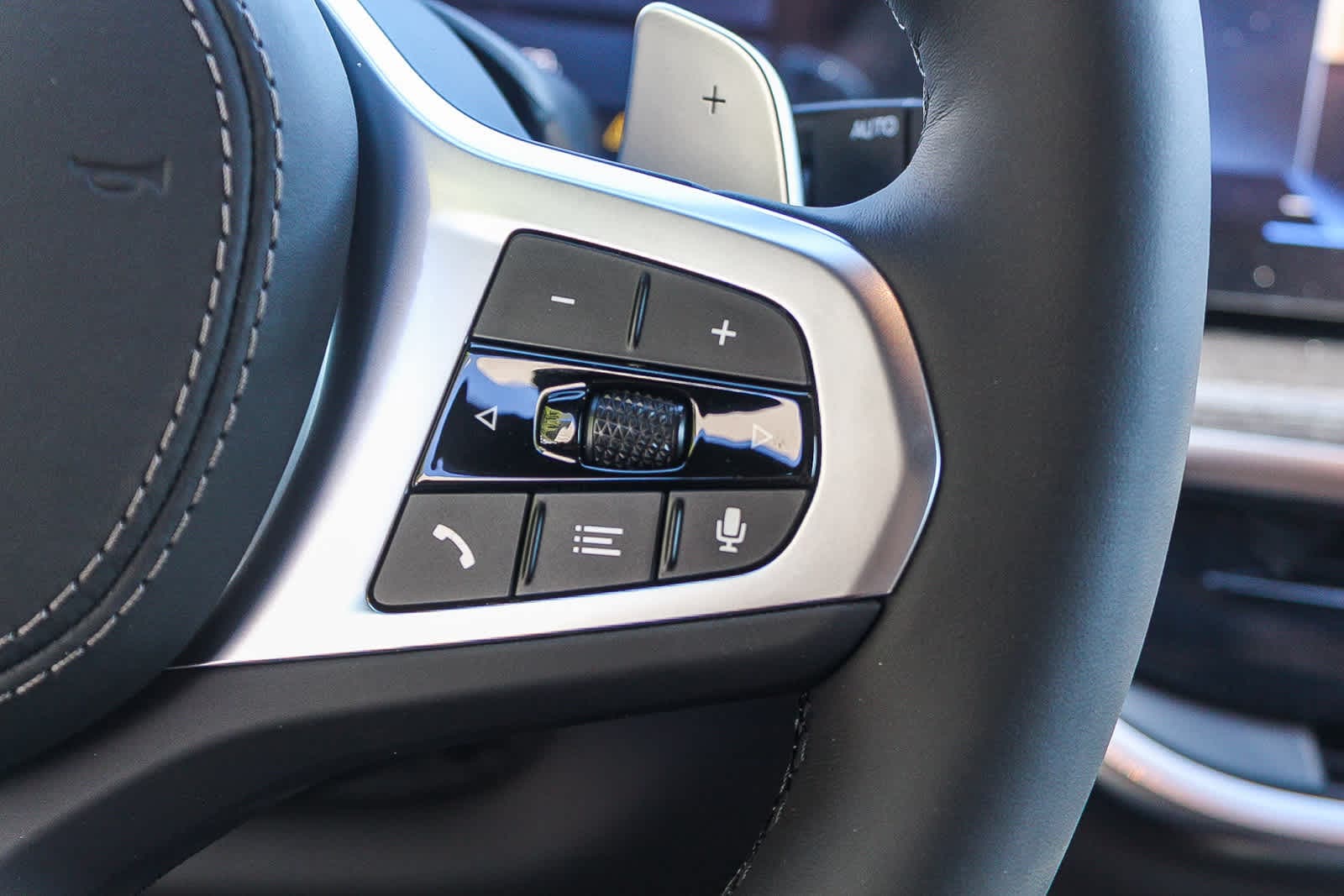 Thumbnail: 2026 BMW X5 - 21