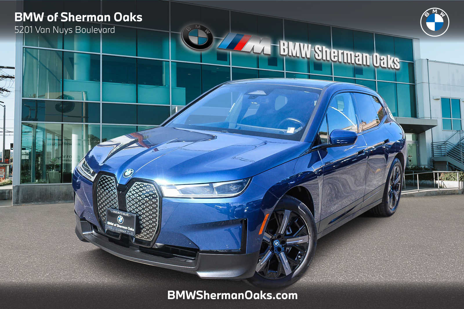 Thumbnail: 2023 BMW iX - 1