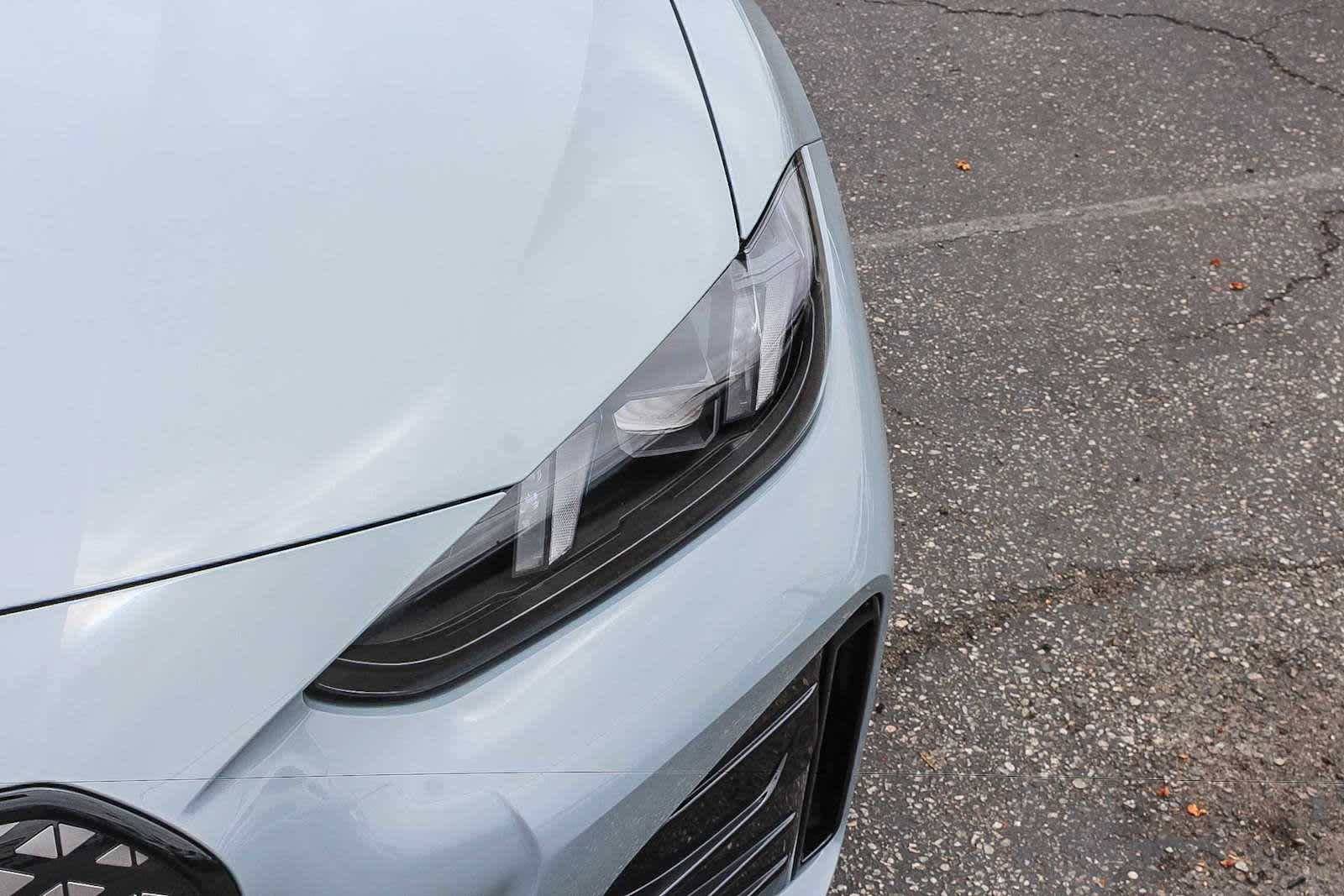 Thumbnail: 2026 BMW i4 - 10