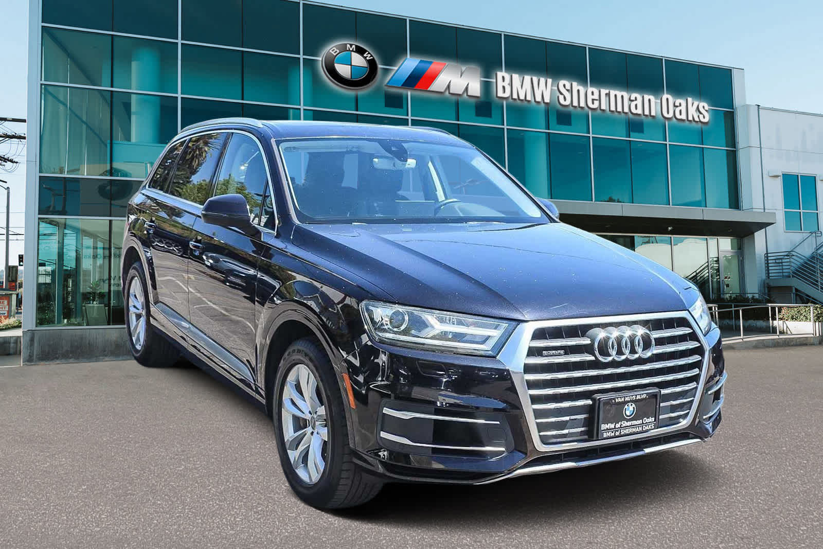 Thumbnail: 2017 Audi Q7 - 3