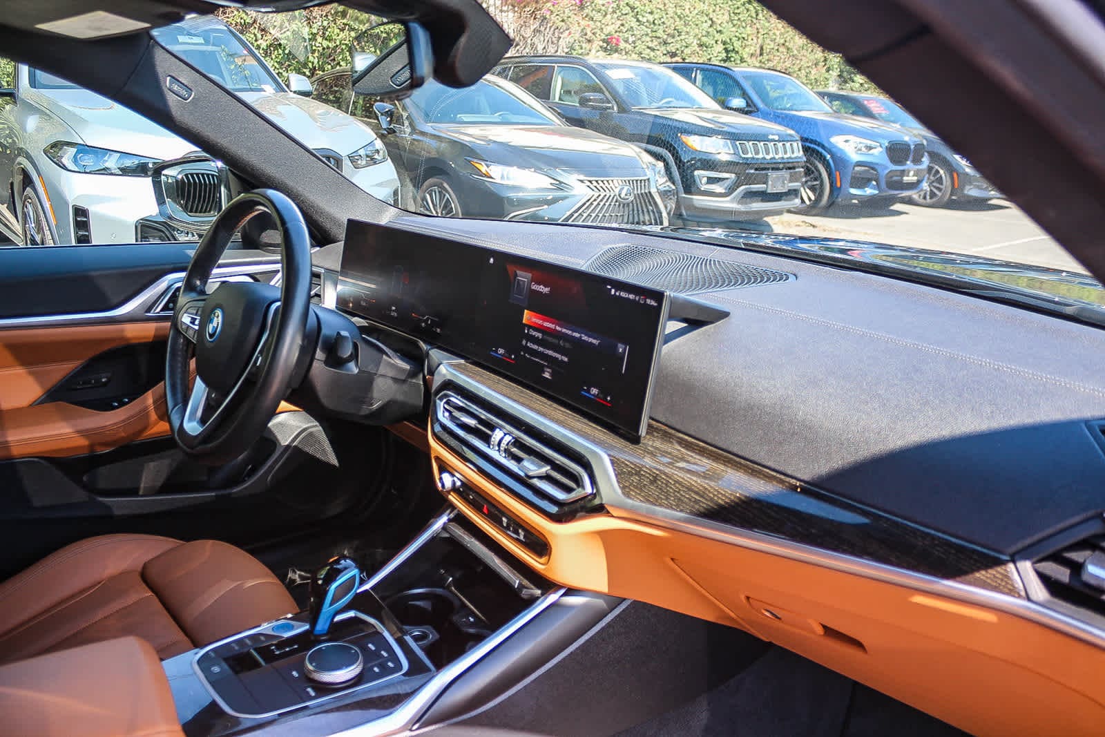 Thumbnail: 2022 BMW i4 - 16