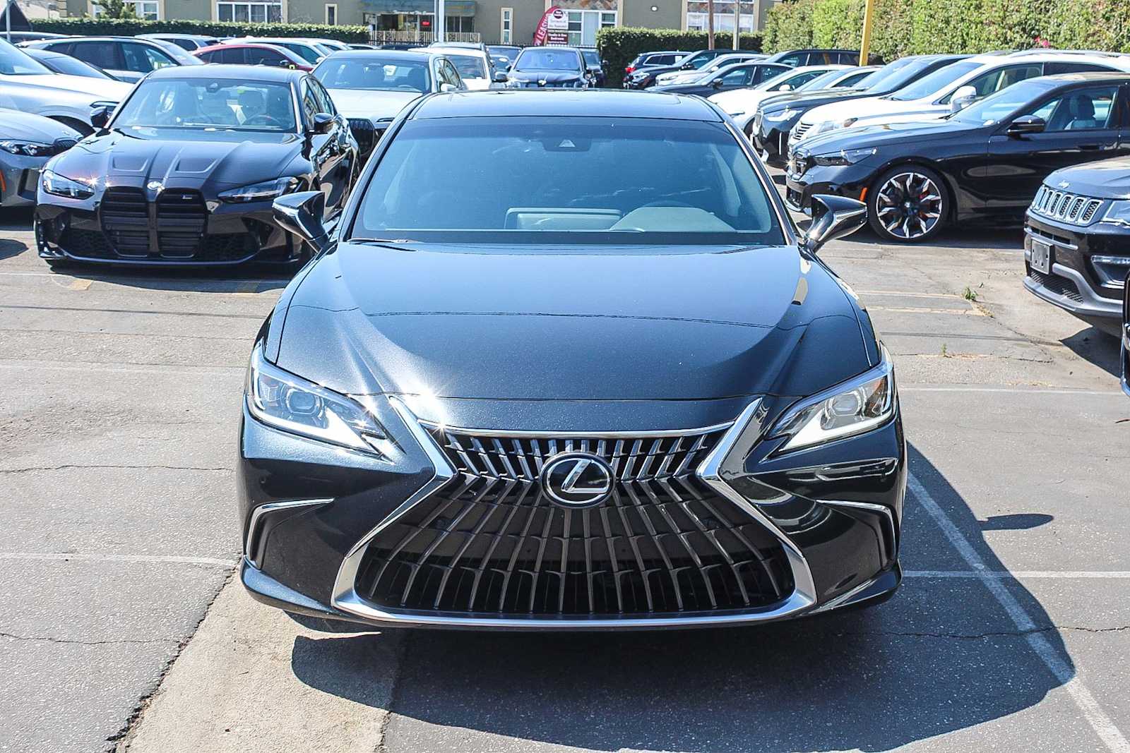 Thumbnail: 2023 Lexus ES - 2