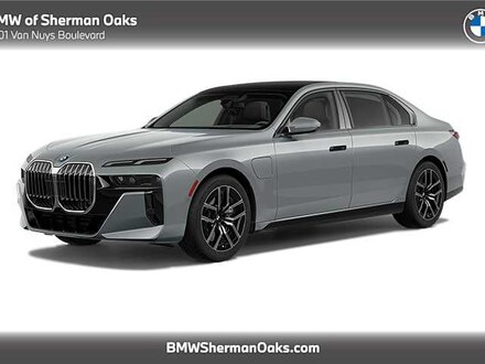 2026 BMW 750e xDrive Sedan