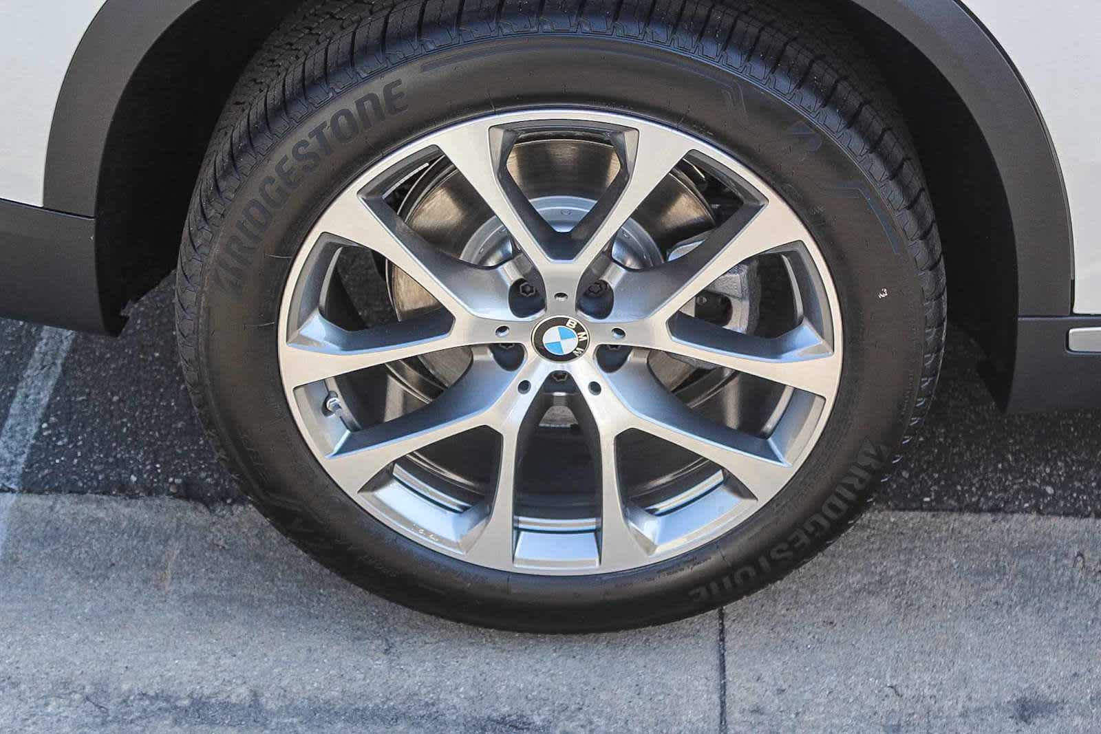 Thumbnail: 2026 BMW X5 - 8