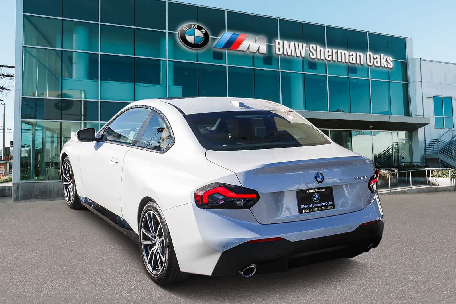 Thumbnail: 2023 BMW 2 Series - 6