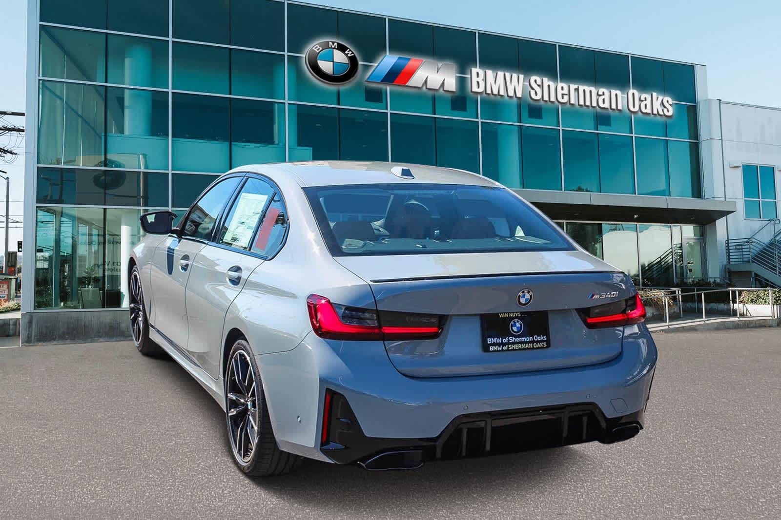 Thumbnail: 2026 BMW 3 Series - 6