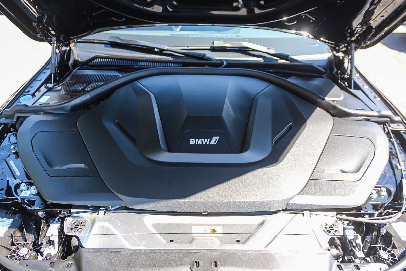 Thumbnail: 2026 BMW i4 - 31