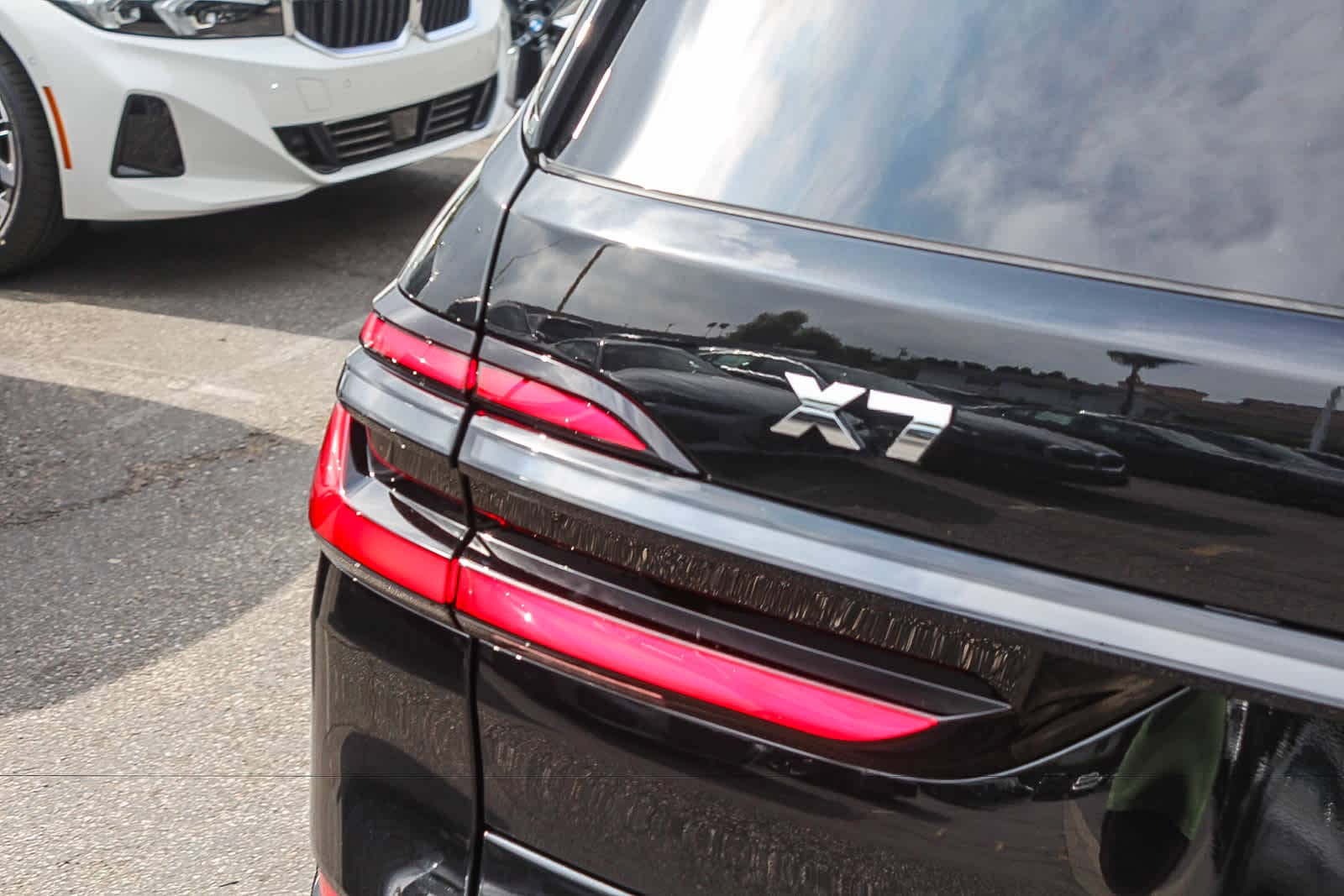 Thumbnail: 2027 BMW X7 - 7