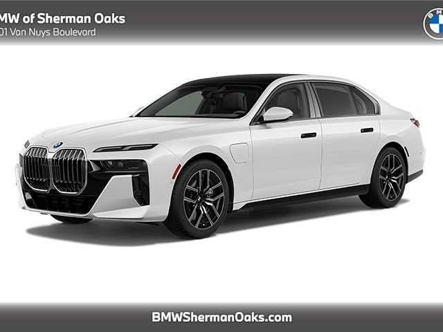 2026 BMW 750e Sedan 