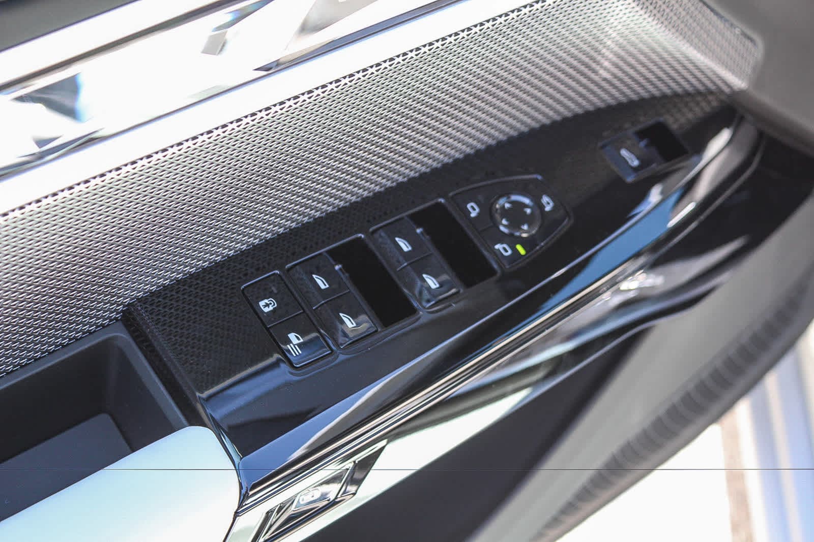 Thumbnail: 2026 BMW i7 - 19