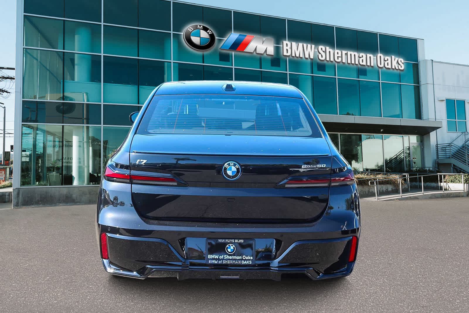 Thumbnail: 2025 BMW i7 - 5