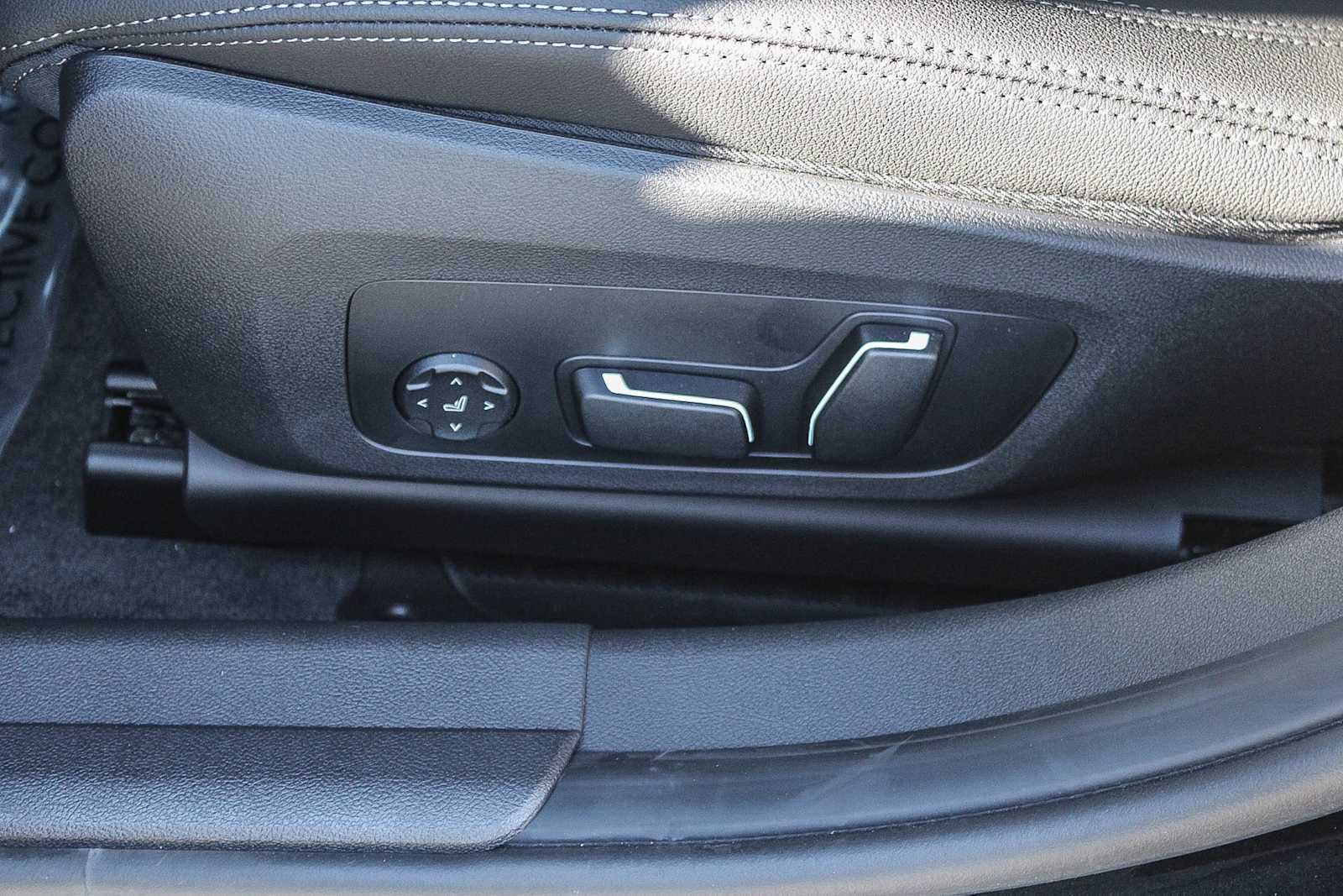 Thumbnail: 2026 BMW 3 Series - 21