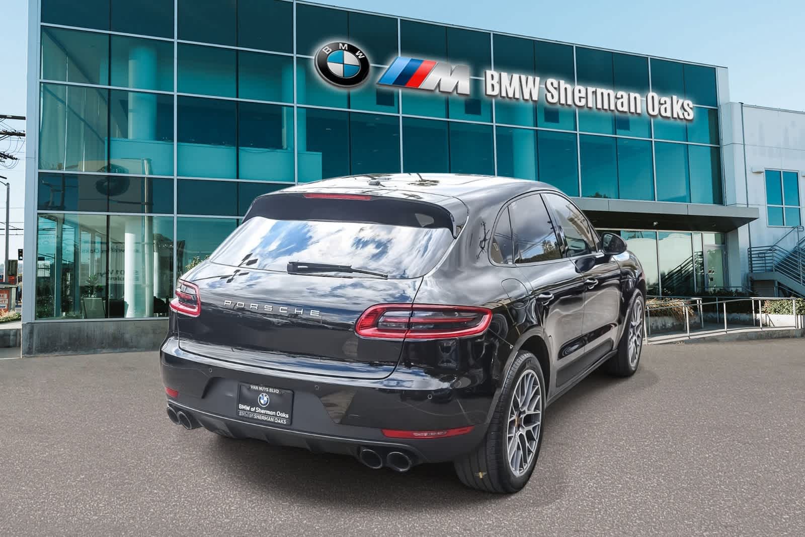 Thumbnail: 2018 Porsche Macan - 4
