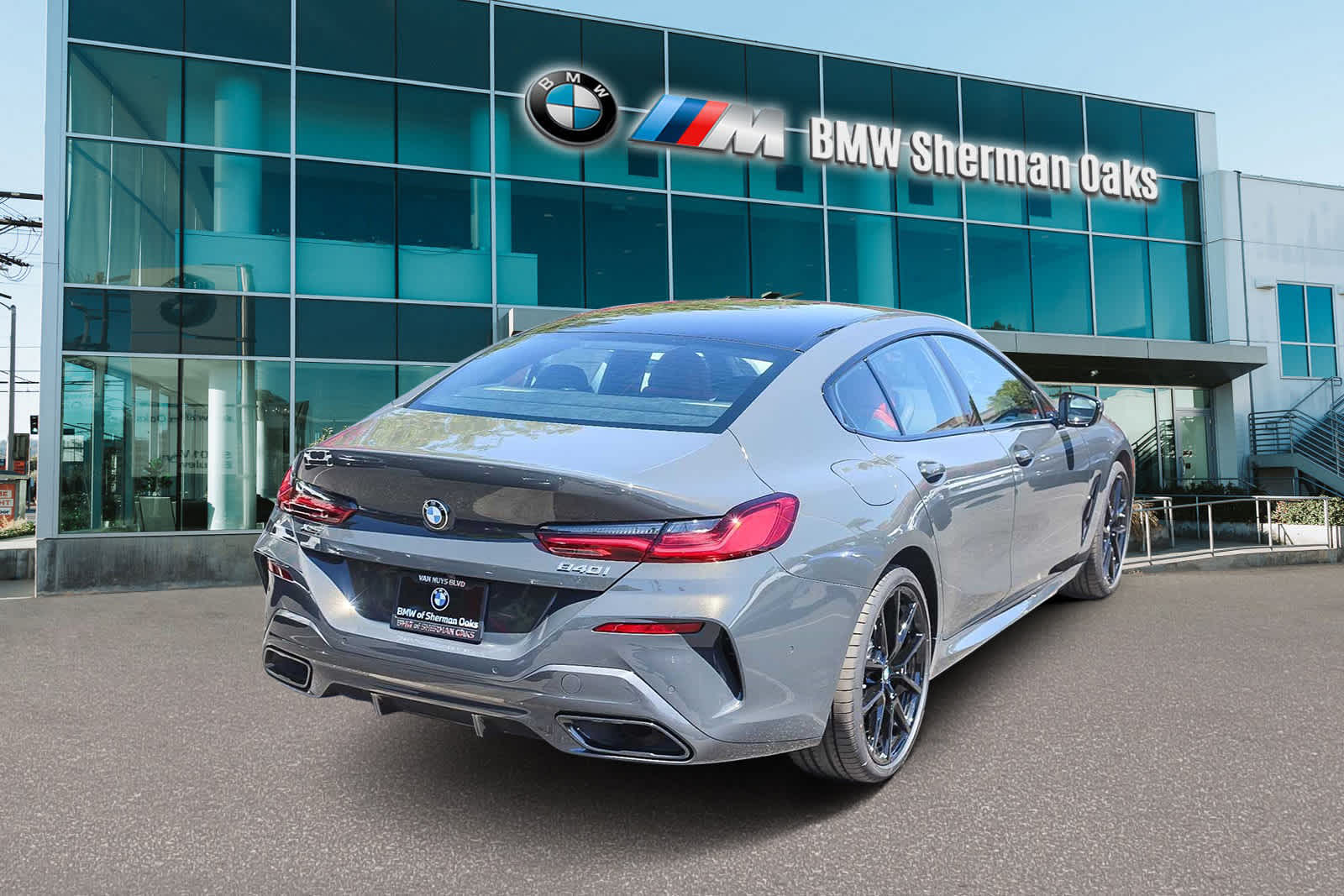 Thumbnail: 2026 BMW 8 Series - 4