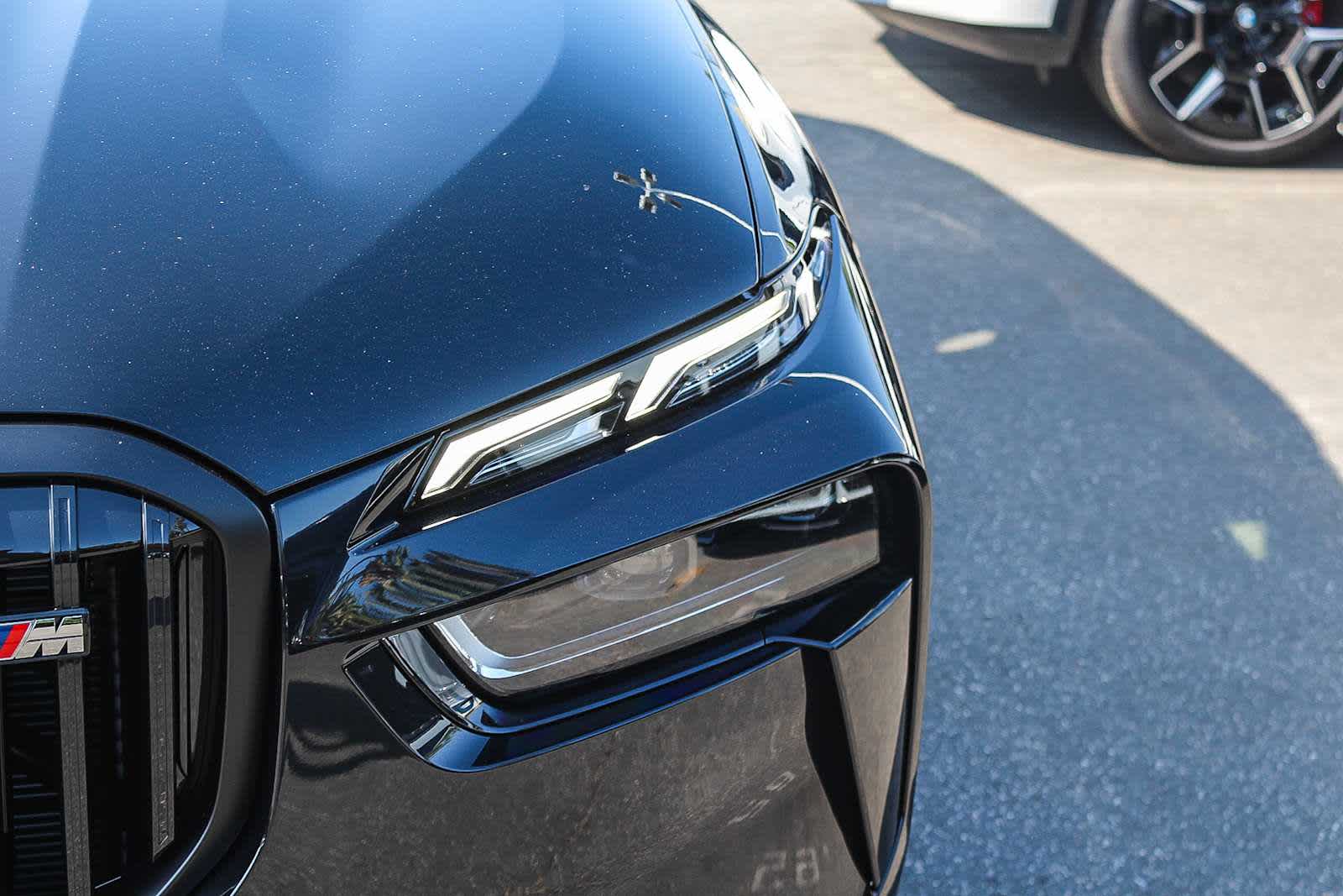 Thumbnail: 2026 BMW X7 - 10