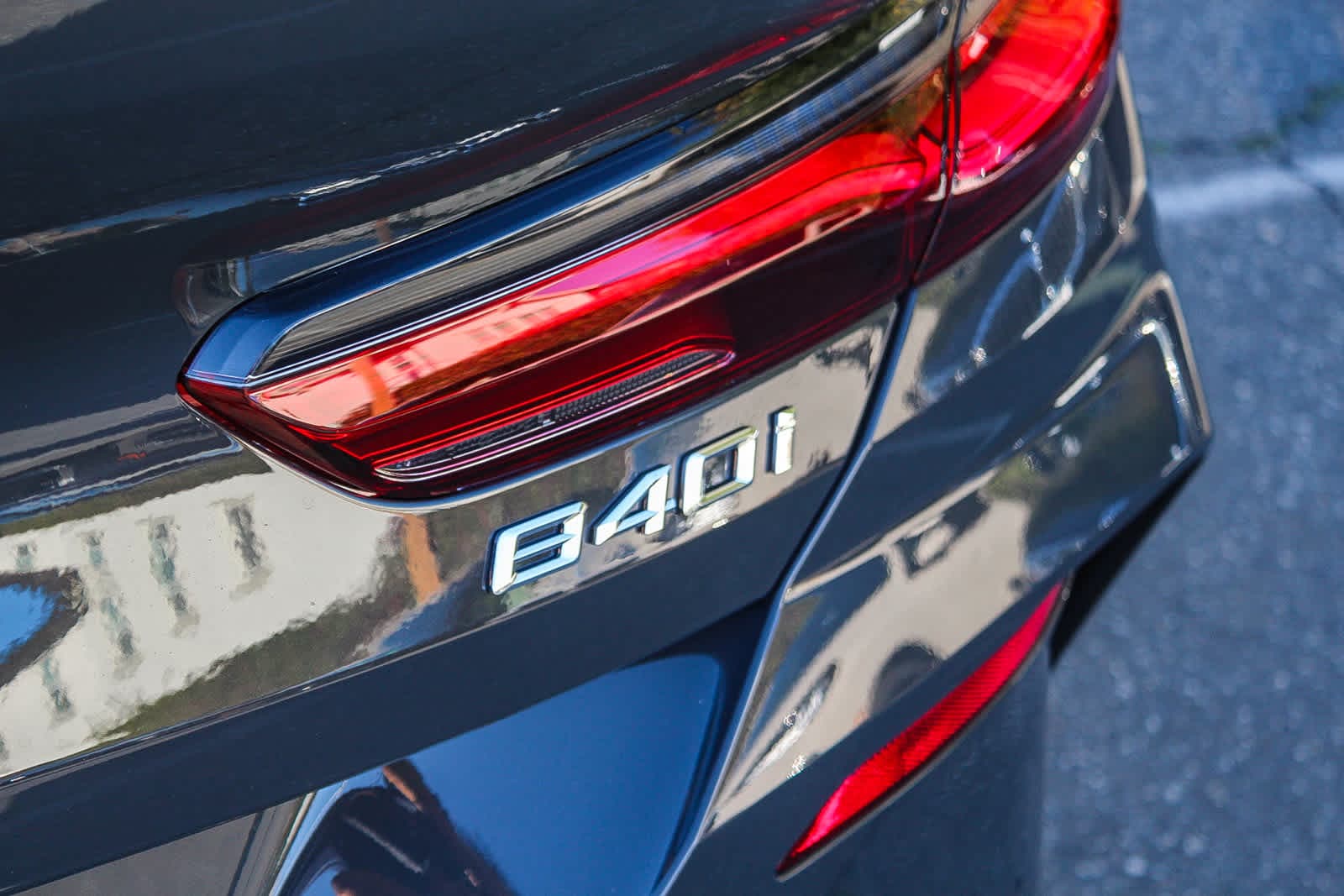 Thumbnail: 2026 BMW 8 Series - 25