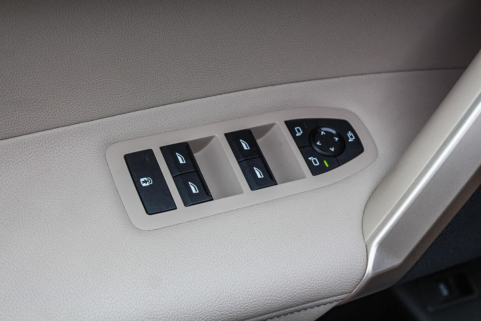 Thumbnail: 2026 BMW iX - 21