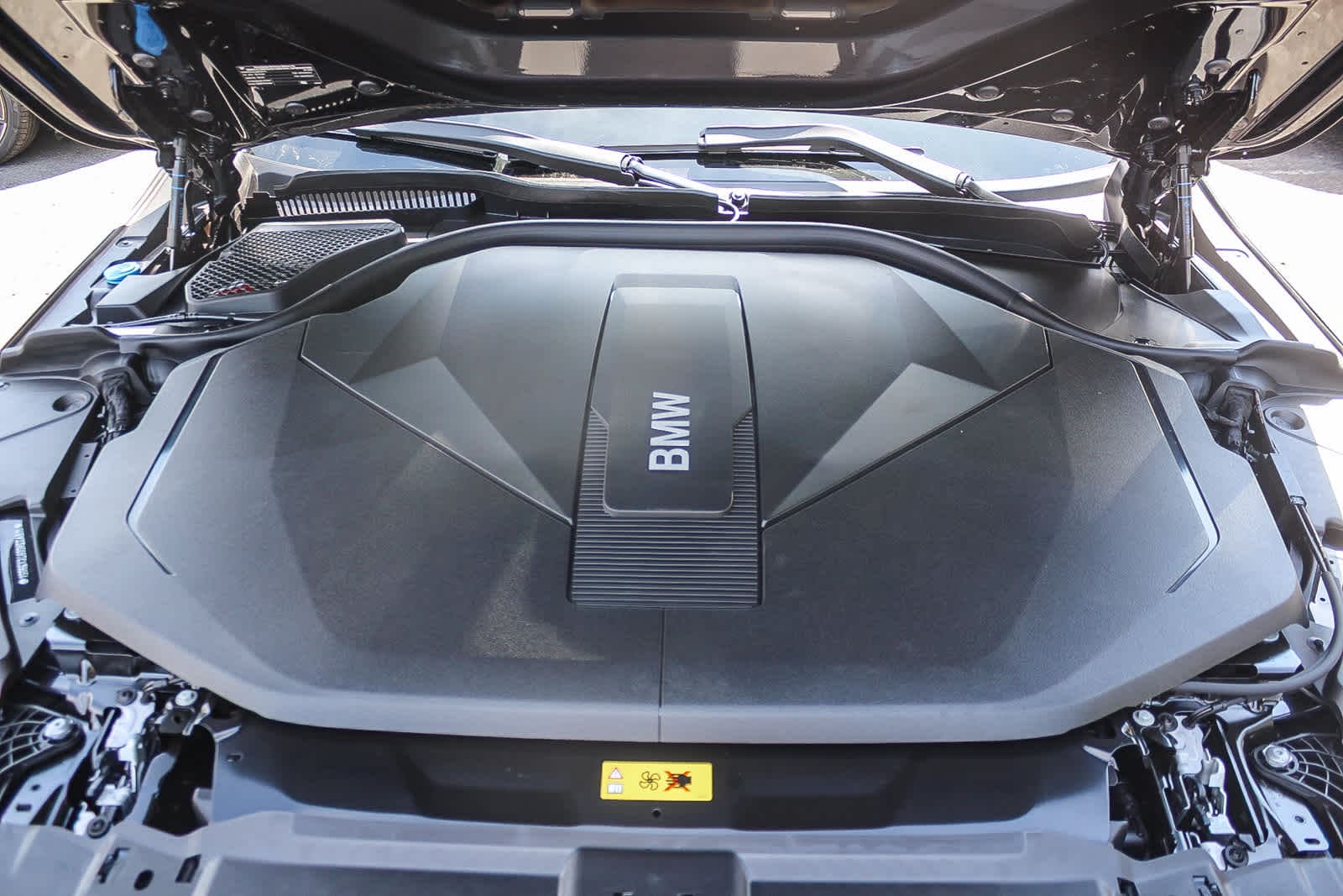 Thumbnail: 2026 BMW i5 - 26