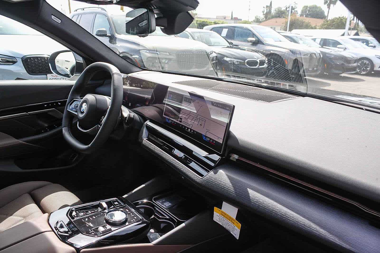 Thumbnail: 2026 BMW 5 Series - 16