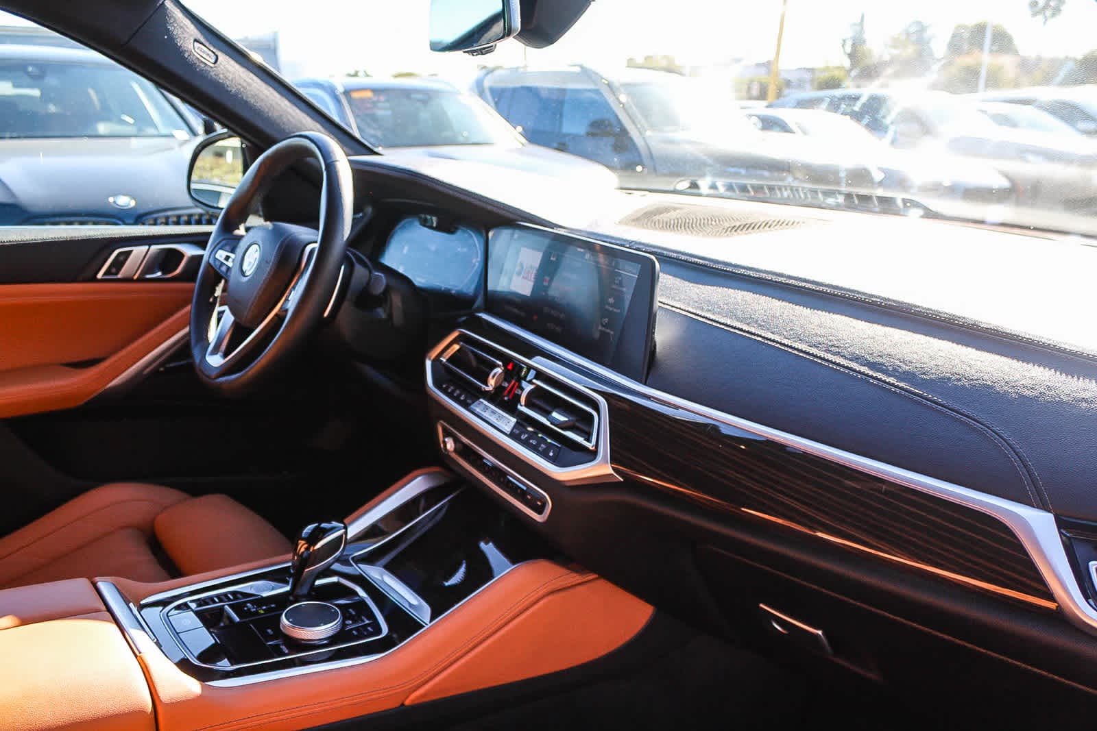 Thumbnail: 2023 BMW X6 - 16