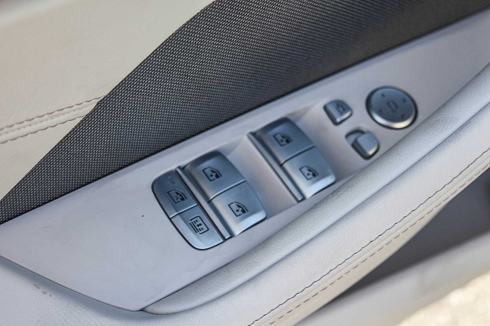 Thumbnail: 2026 BMW 8 Series - 20