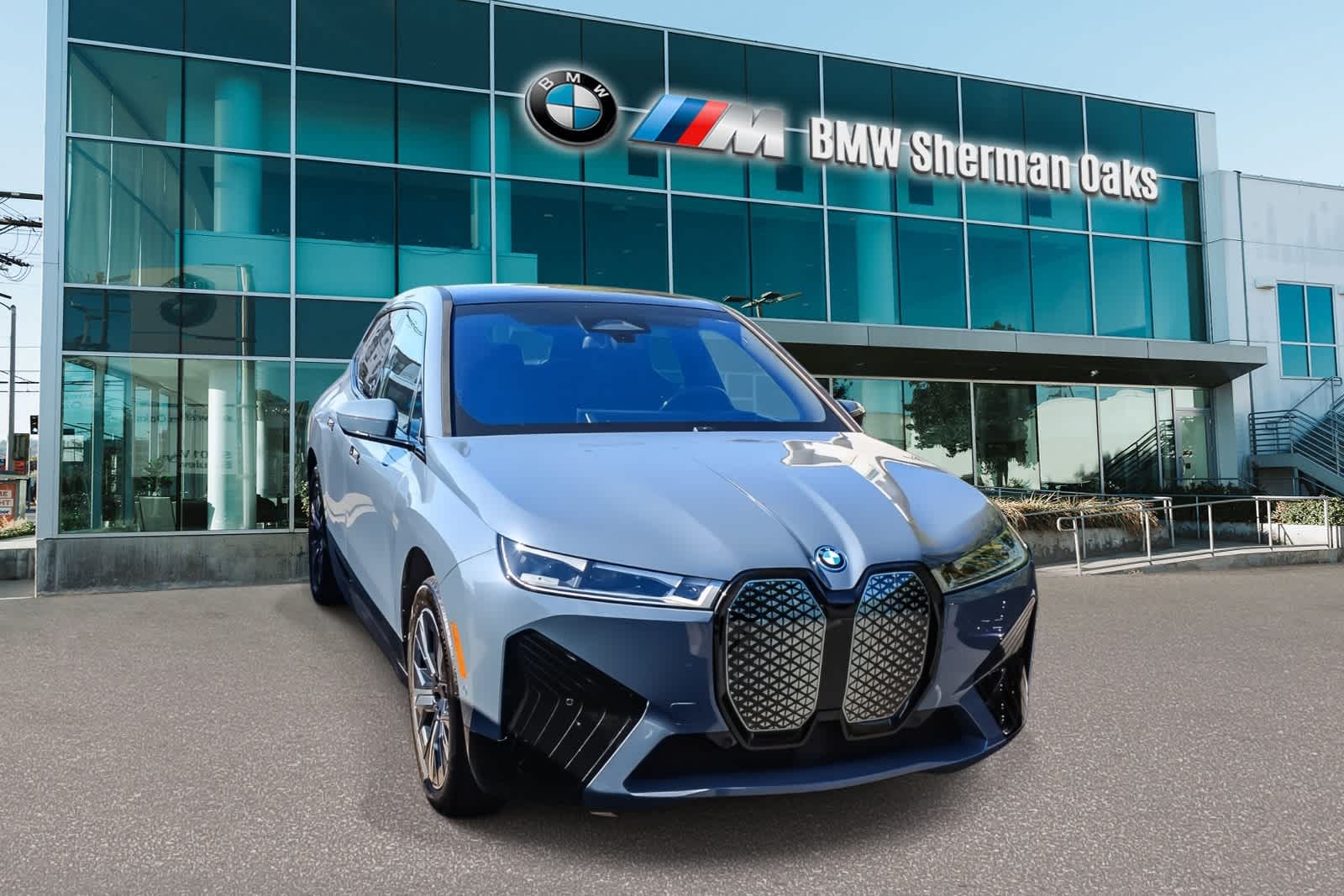 Thumbnail: 2023 BMW iX - 2