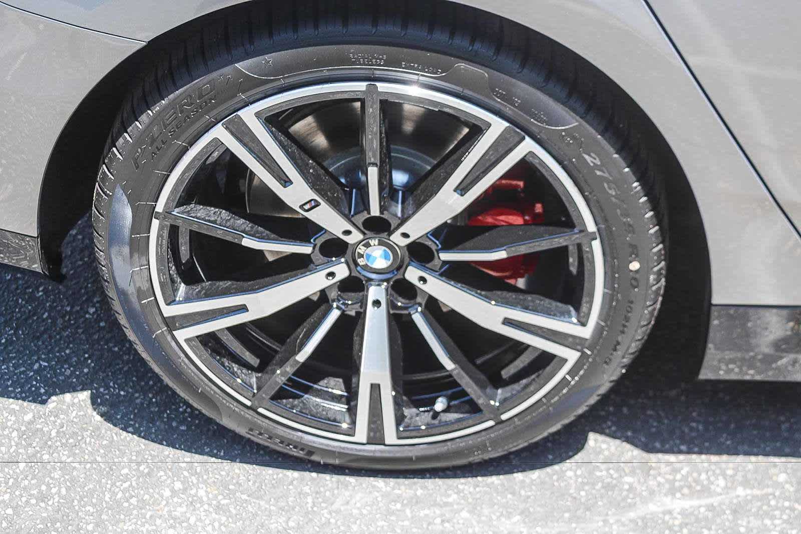 Thumbnail: 2027 BMW 5 Series - 8
