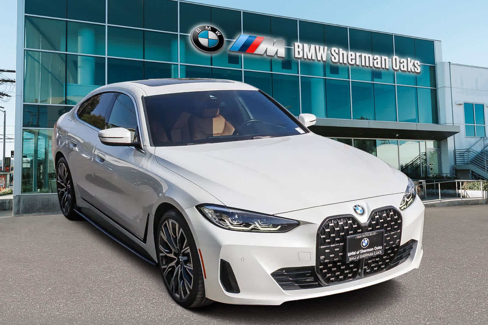 Thumbnail: 2022 BMW 4 Series - 3